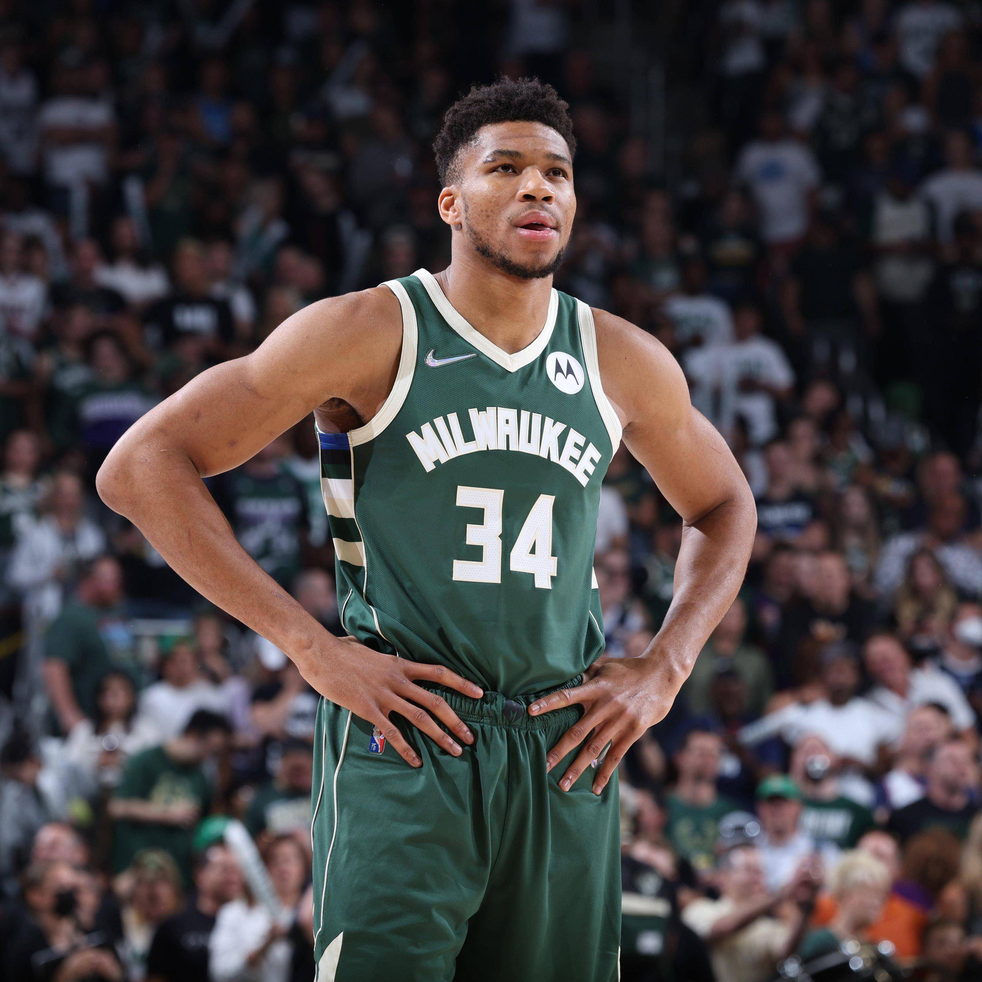 九游体育app-刚刚！字母哥新星刷新纪录表现惊艳今晨布鲁克林篮网造点机会，风云突变休斯敦火箭集结日回应争议