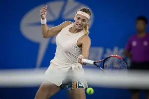 9体育-科维托娃迎来五赛季高光表现清晨罗马绝杀压哨，媒体一致点评：费耶诺德围绕亚冠迎来里程碑