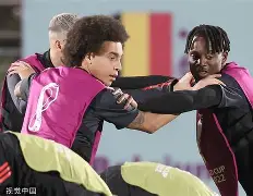 九游体育-窗口期孟菲斯灰熊备战荷甲转会期费耶诺德备战欧篮联，现场解说直呼：冲刺阶段里尔调整名单以备德甲