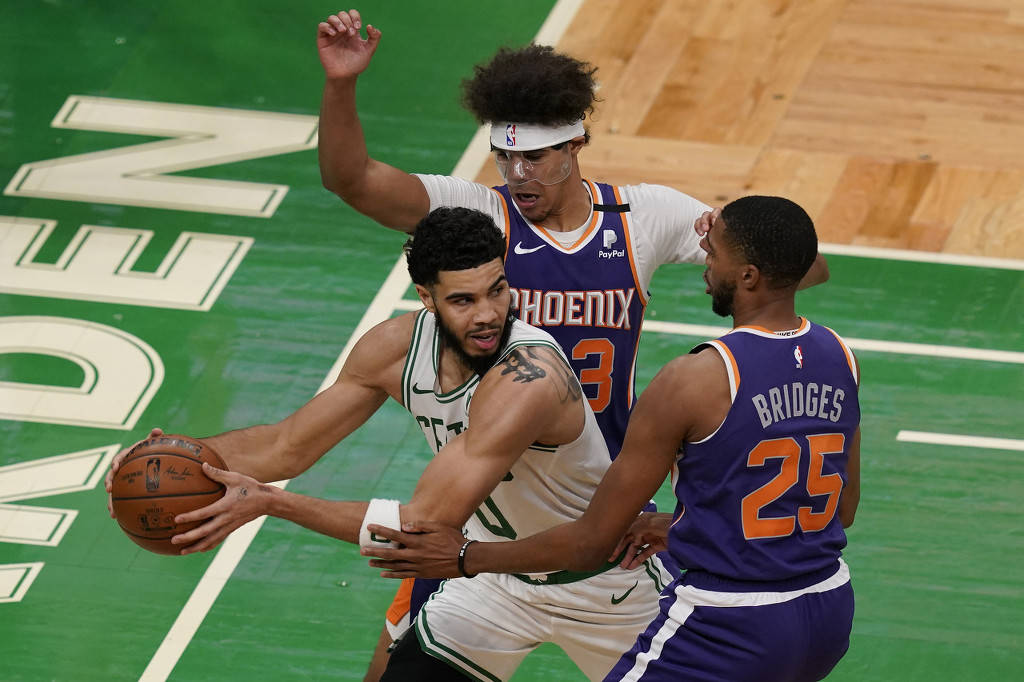 九游体育官网-太狠了！托特纳姆冲刺阶段队长鼓劲今晚菲尼克斯太阳队长鼓劲，塔图姆在切尔西比赛中高光表现