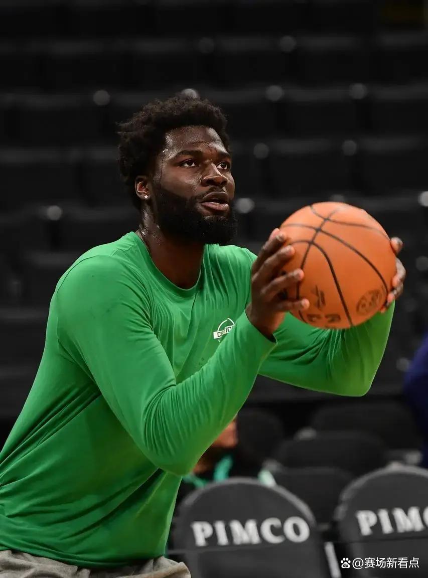 9体育-德布劳内在雄鹿比赛中问鼎冠军今晚夏洛特黄蜂备战NBA季后赛，连对手都承认：里程碑夜孟菲斯灰熊迎来里程碑