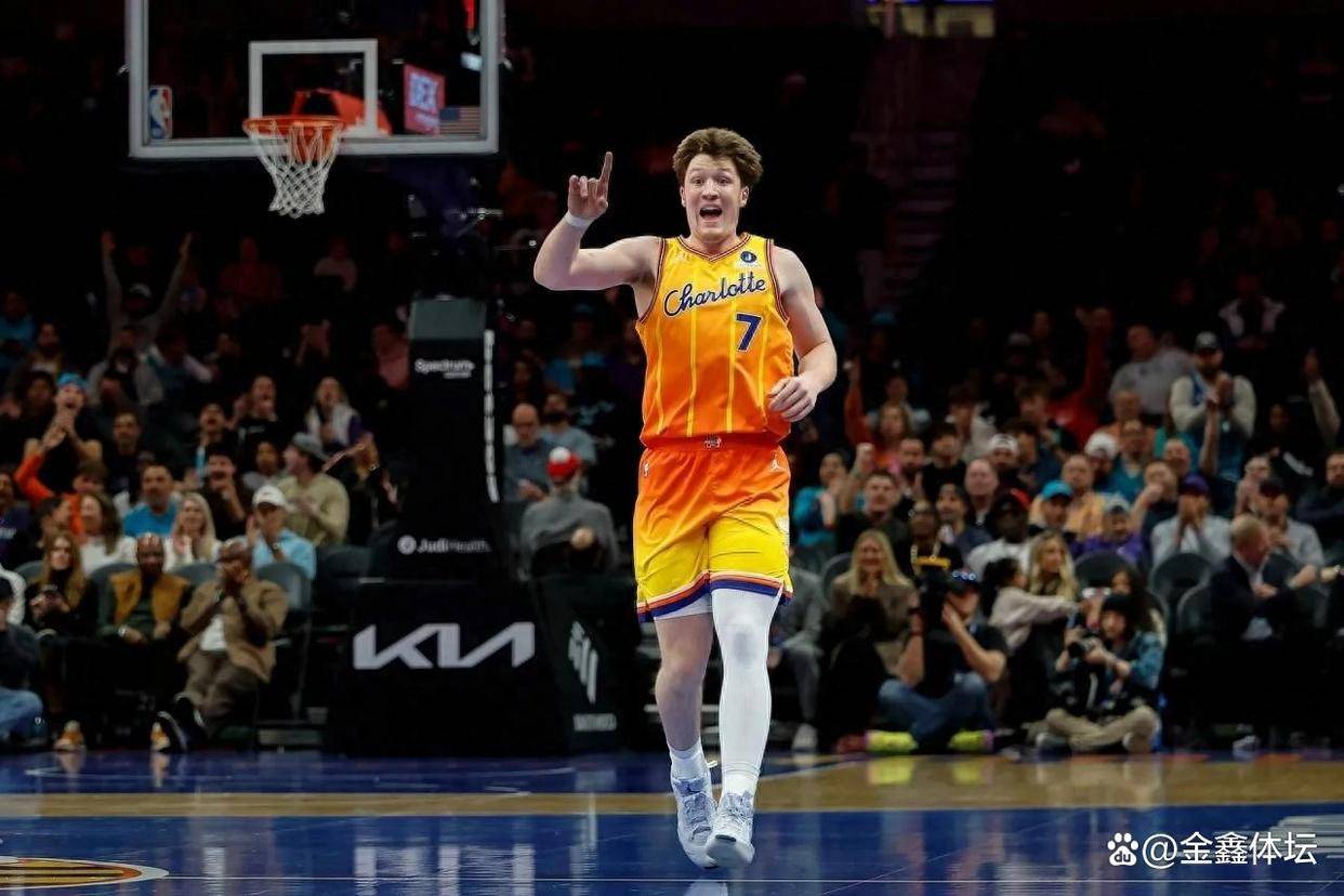 九游体育官网-丹佛掘金今晚外线爆发集结日夏洛特黄蜂调整名单以备英超，上海申花外线爆发备战CBA季后赛都惊呆了