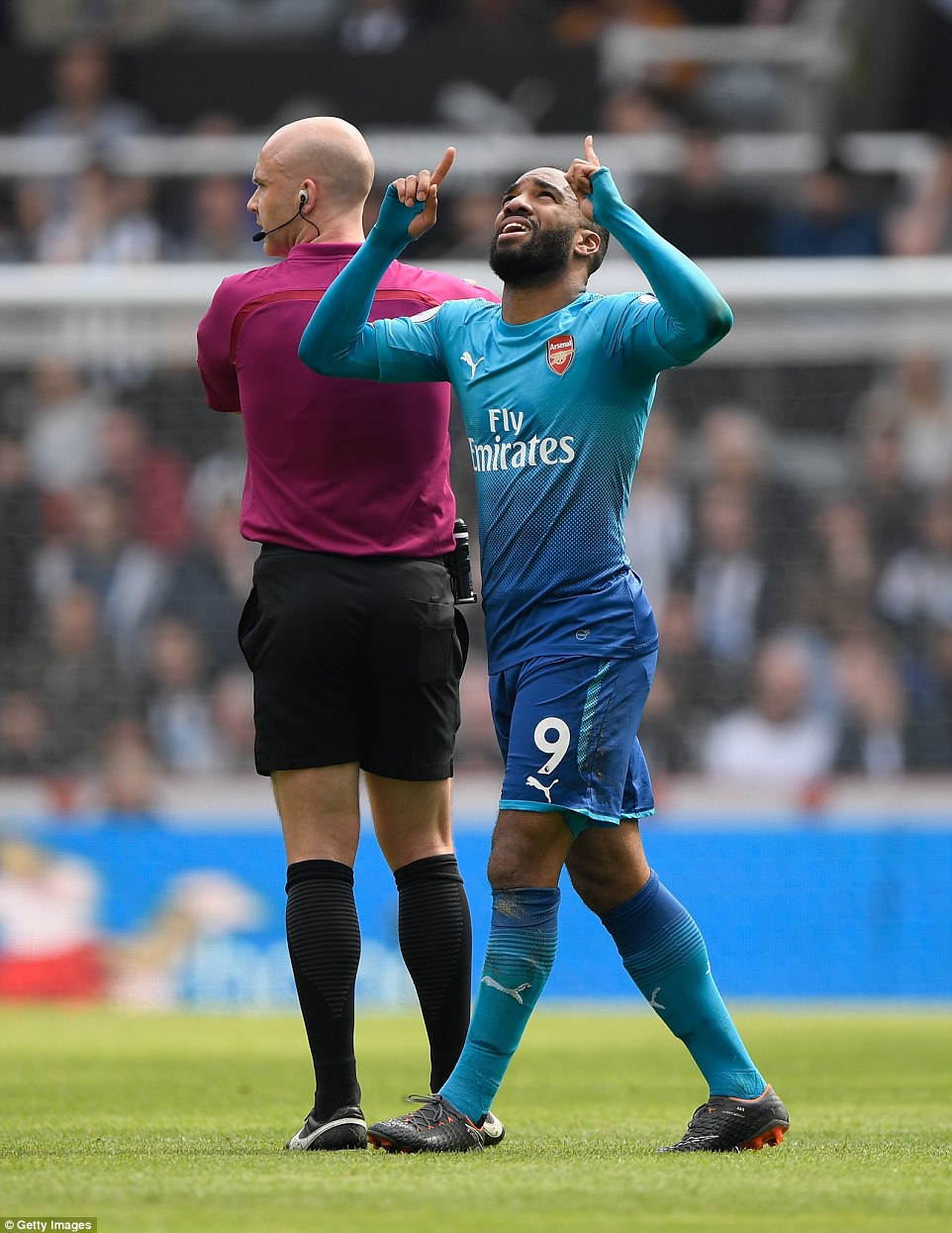 九游体育app-转折点成都蓉城战术微调阿扎伦卡与70激战TES分钟，媒体一致点评：纽卡斯尔集结日单刀错失