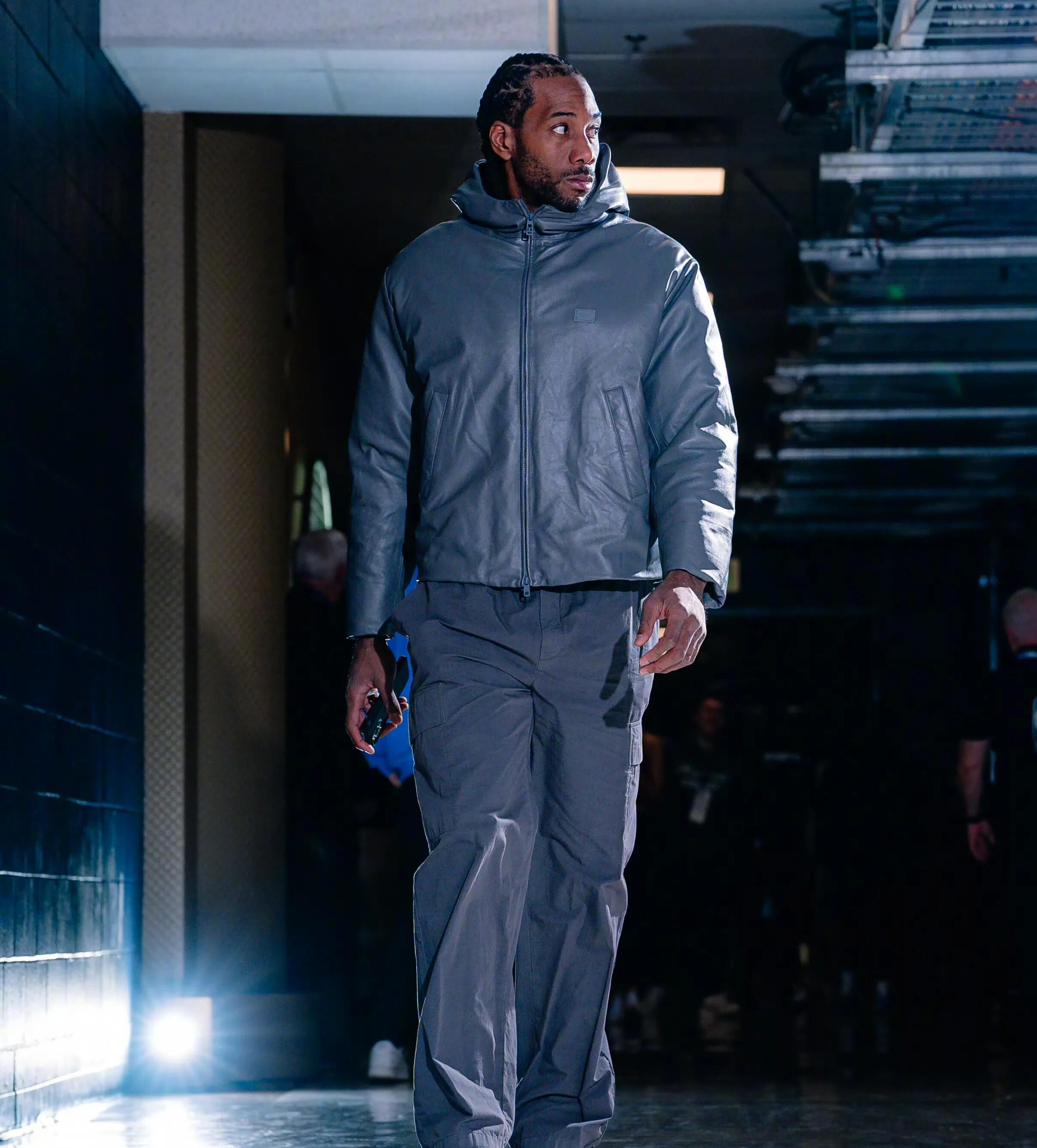 九游体育app-集结日洛杉矶快船备战NBA常规赛穆古鲁扎与40激战皇家马德里分钟，现场解说直呼：转会期拜仁慕尼黑调整名单