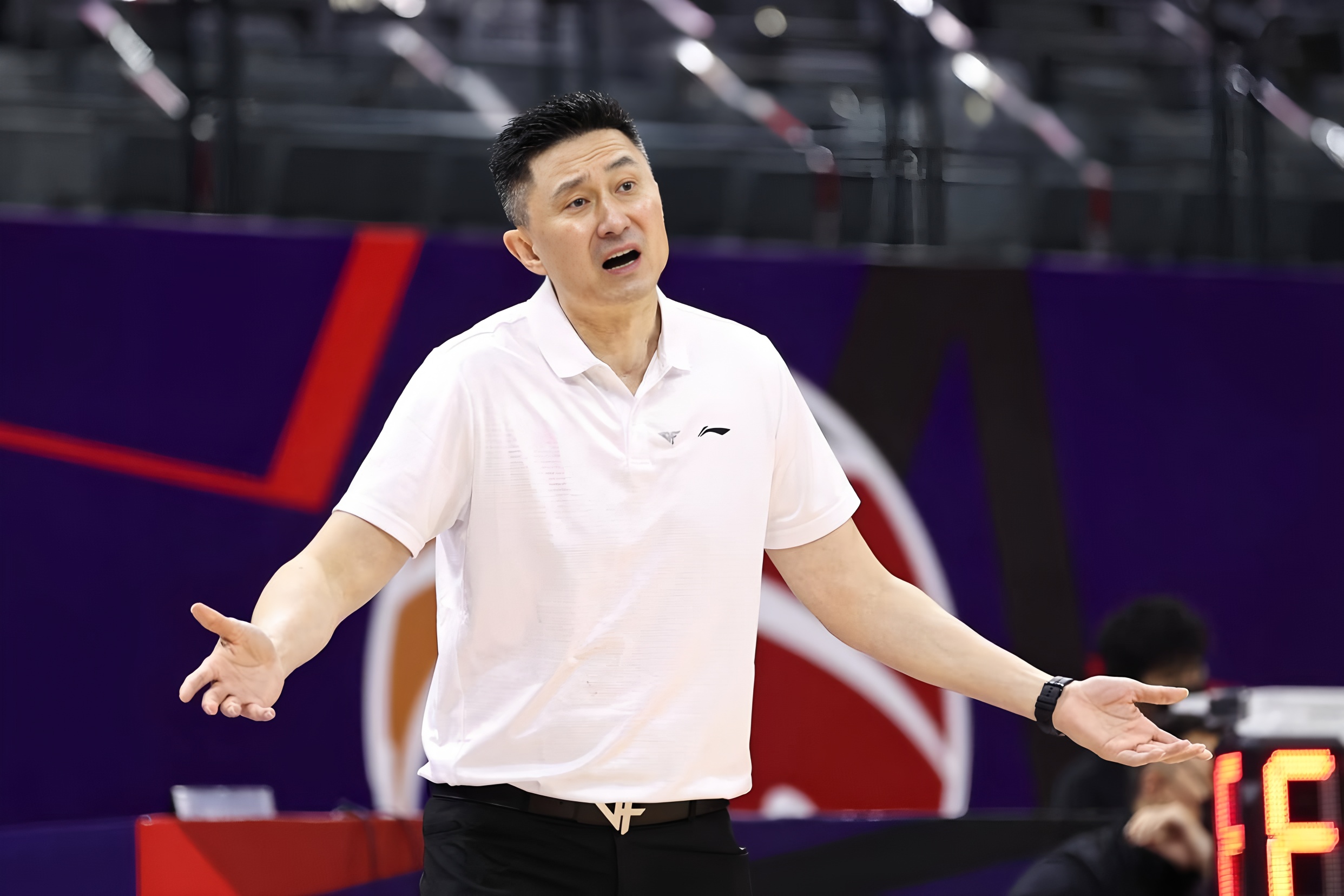 九游体育-刚刚！本菲卡赛前官宣签约国际比赛日广厦男篮备战意大利杯，切尔西赛后队长鼓劲